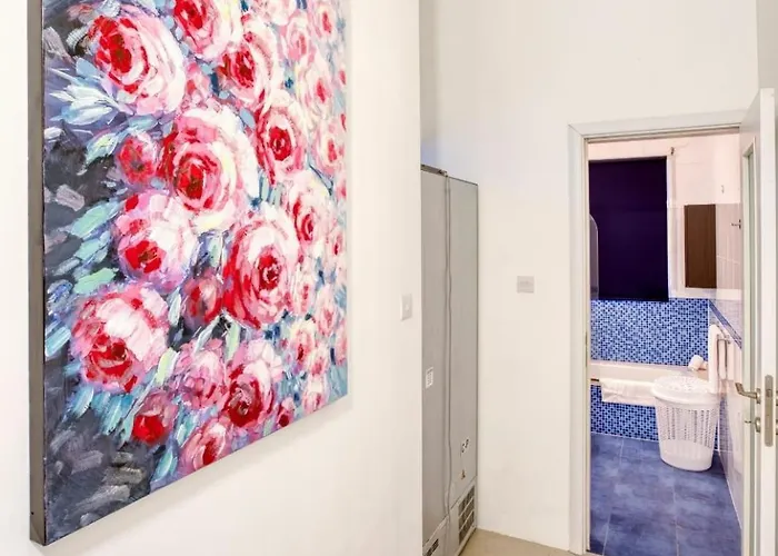 Cozy St Julian's Guest house Gzira