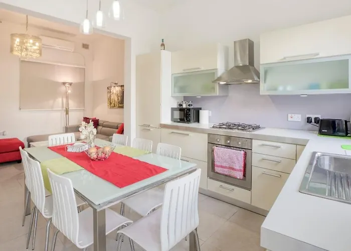 Cozy St Julian's * Gzira