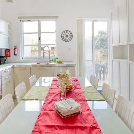 Cozy St Julian's * Gzira